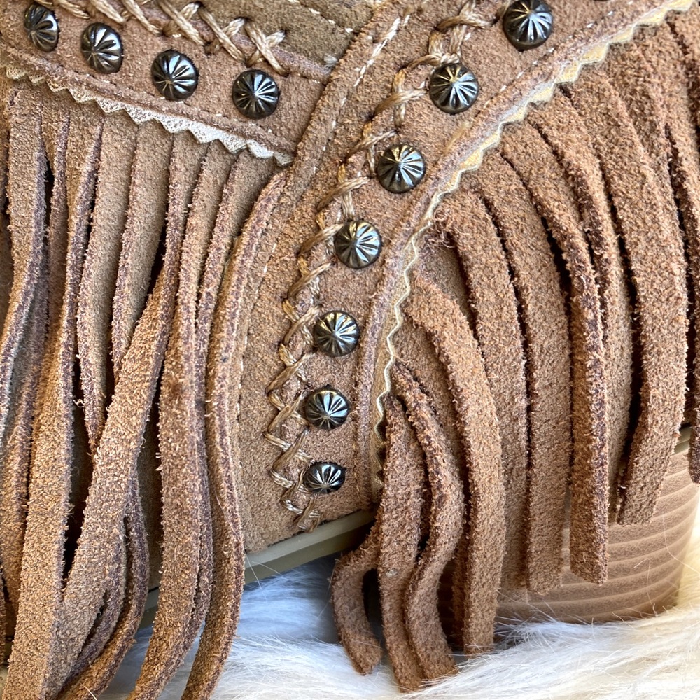 MOUNTAIN WEST TRINITY RANCH FRINGE BOOTIES - Picture 5 of 7